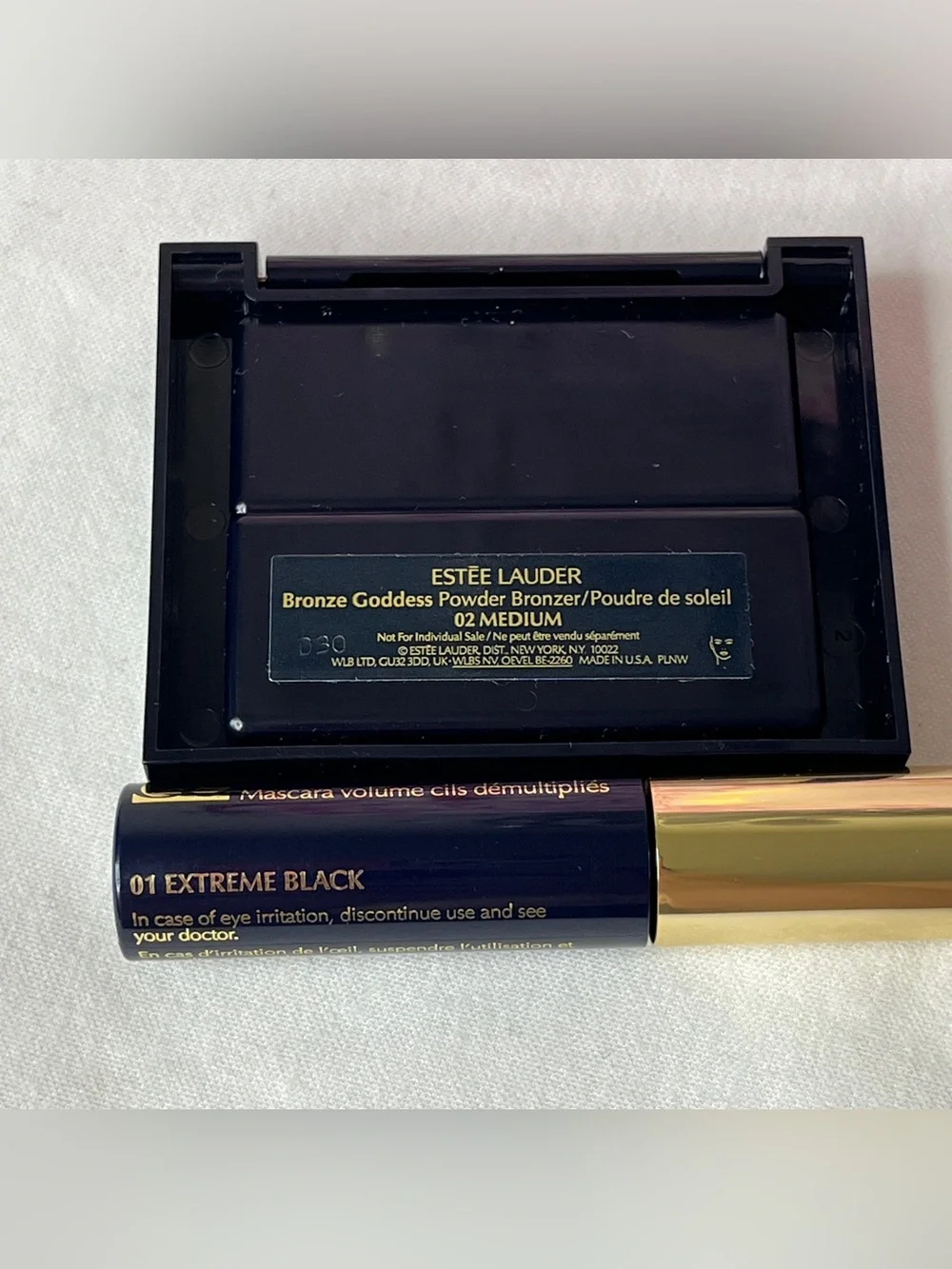 Estee Lauder Bronze Goddess 02 Medium Powder Bronzer Mini Black Mascara & Bag
